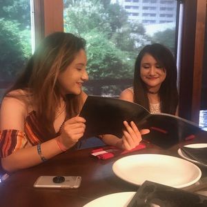 Meet your Posher, Evelyn